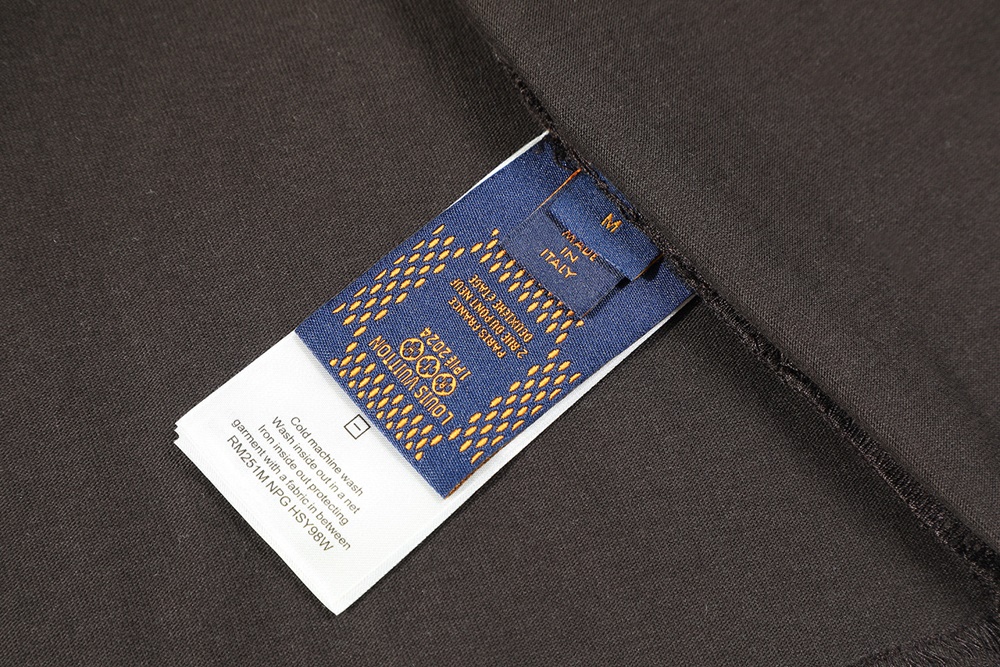 레플리카 명품 [LOUIS VUITTON] 루이비통 지구본 프린트 티셔츠 남성용 - 전체 실사