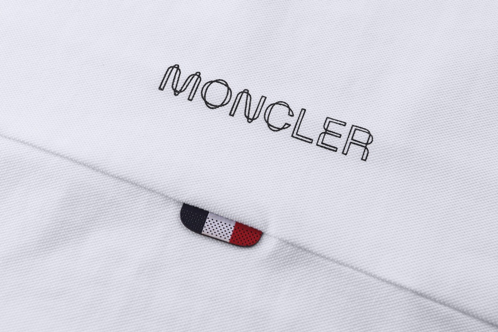 레플리카 명품 [MONCLER] 몽클레어 블랙 패치 피케 폴로셔츠 화이트/블랙 2컬러 남녀공용 - 상세 이미지 실사 23