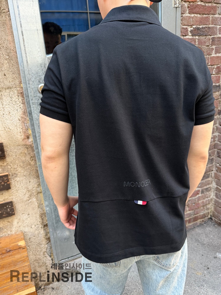 레플리카 명품 [MONCLER] 몽클레어 블랙 패치 피케 폴로셔츠 화이트/블랙 2컬러 남녀공용 - 상세 이미지 실사 35