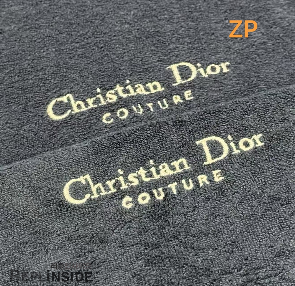 레플리카 명품 [DIOR] 디올 자수 디테일 테리 코튼 남성 반팔티셔츠 블루/화이트 2컬러 남녀공용 - 상세 이미지 실사 23