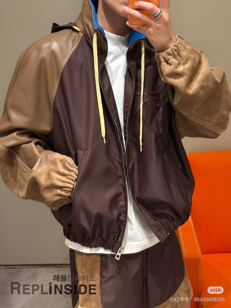 레플리카 명품 [LOEWE] 로에베 나일론 봄버 자켓 남녀공용 - 착용샷 실사