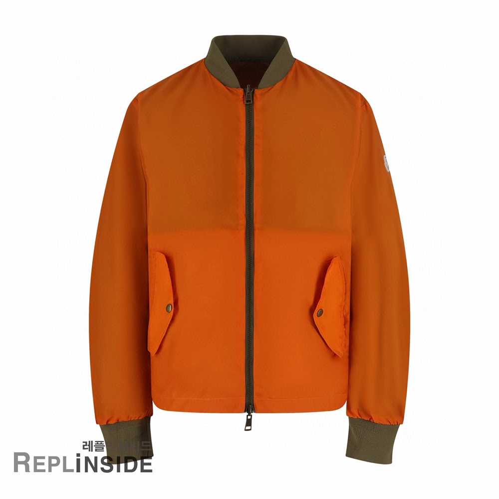 레플리카 명품 [MONCLER] 몽클레어 리버서블 봄버 바람막이 자켓 남녀공용 - 뒷면 실사