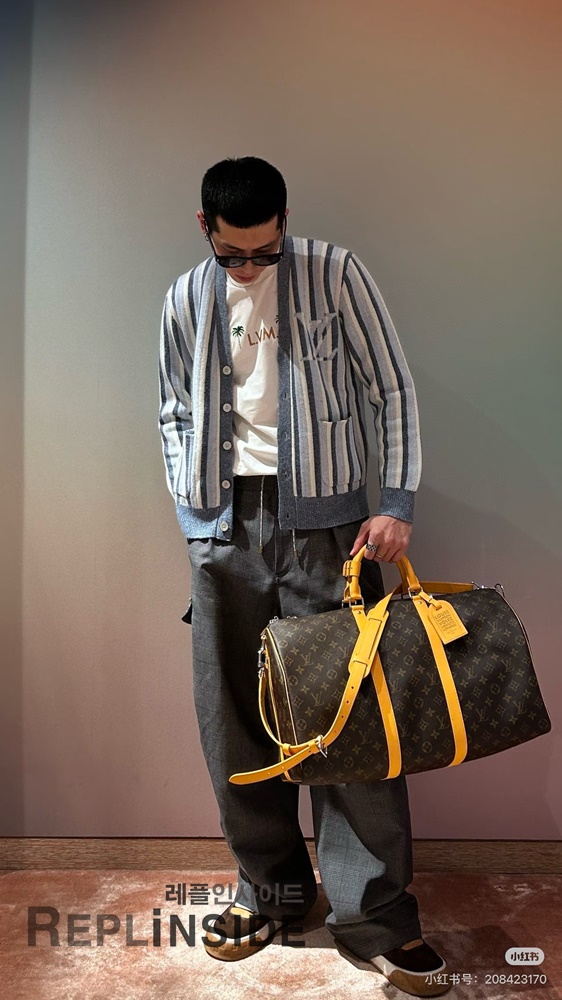 레플리카 명품 [LOUIS VUITTON] 루이비통 스트라이프드 자카드 가디건 남녀공용 - 상세 이미지 실사 22