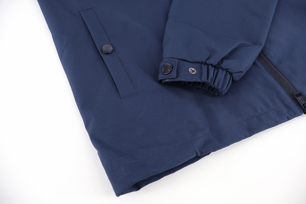 레플리카 명품 [MONCLER] 몽클레어 캡 야상 후드 바람막이 2컬러 네이비/화이트 2컬러 남녀공용 - 뒷면 실사