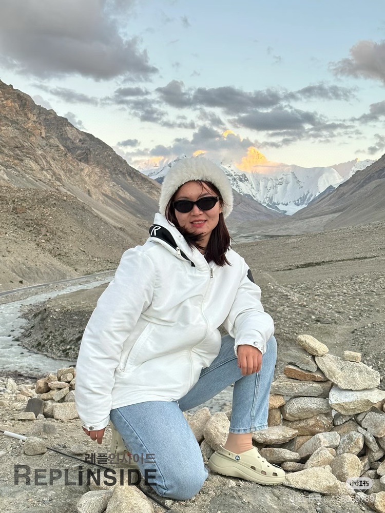 레플리카 명품 [MONCLER] 몽클레어 캡 야상 후드 바람막이 2컬러 네이비/화이트 2컬러 남녀공용 - 상세 이미지 실사 23