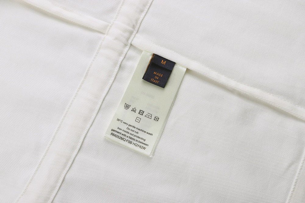 레플리카 명품 [LOUIS VUITTON] 루이비통 시그니처 자카드 오버셔츠 남성용 - 전체 실사