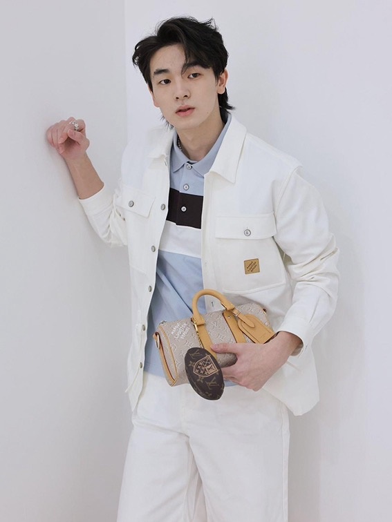 레플리카 명품 [LOUIS VUITTON] 루이비통 시그니처 자카드 오버셔츠 남성용 - 상세 이미지 실사 27