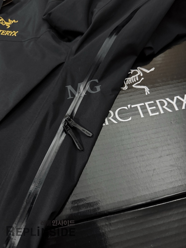 레플리카 명품 [ARCTERY] 아크테릭스 알파 ALPHA SV 8 자켓 3컬러 남녀공용 - 라벨 실사