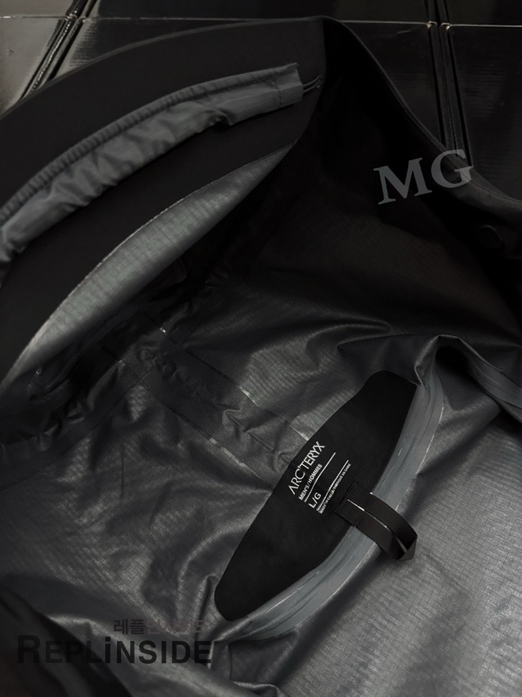 레플리카 명품 [ARCTERY] 아크테릭스 알파 ALPHA SV 8 자켓 3컬러 남녀공용 - 상세 이미지 실사 19