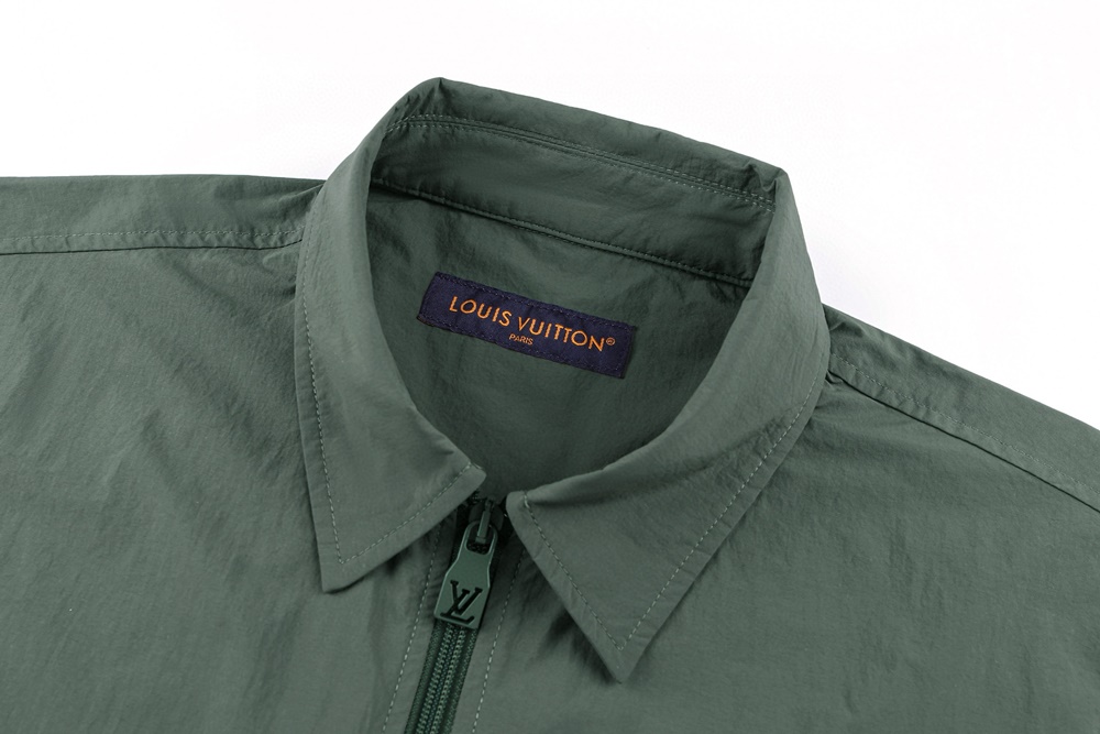 레플리카 명품 [LOUIS VUITTON] 루이비통 글램핑 슬리브드 셔츠 남성용 - 뒷면 실사