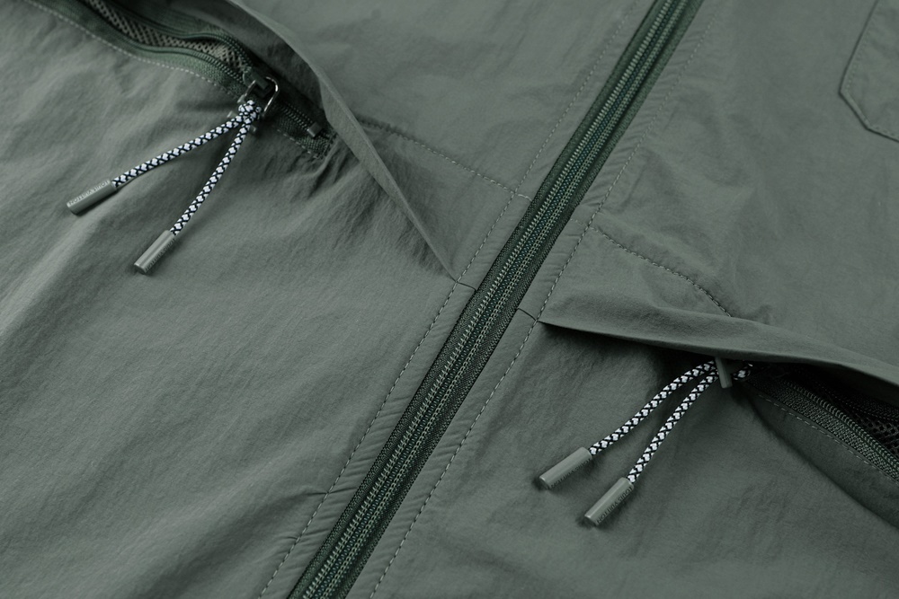 레플리카 명품 [LOUIS VUITTON] 루이비통 글램핑 슬리브드 셔츠 남성용 - 인솔 실사