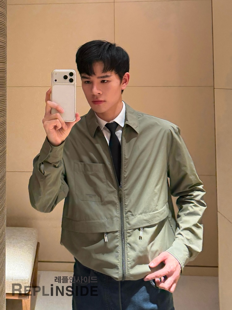 레플리카 명품 [LOUIS VUITTON] 루이비통 글램핑 슬리브드 셔츠 남성용 - 사이즈 실사