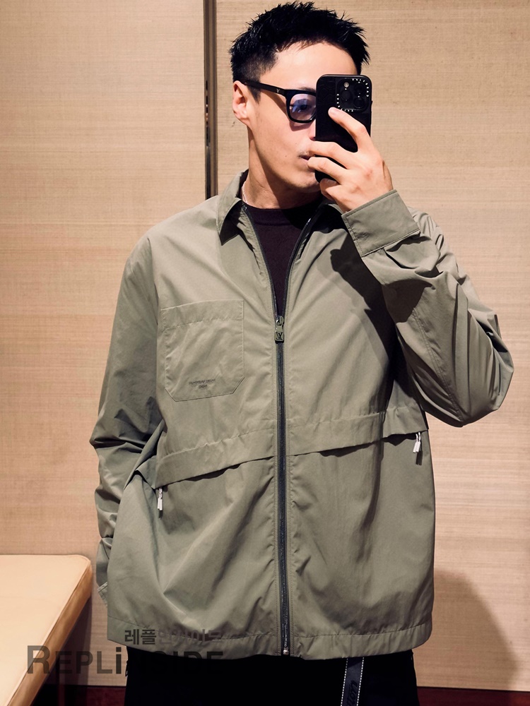 레플리카 명품 [LOUIS VUITTON] 루이비통 글램핑 슬리브드 셔츠 남성용 - 상세 이미지 실사 18