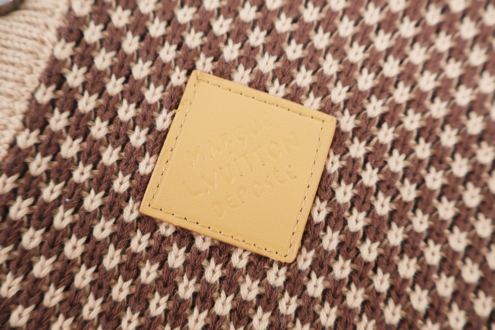 레플리카 명품 [LOUIS VUITTON] 루이비통 시그니처 쇼트 슬리브 니트 매쉬 폴로 티셔츠 남녀공용 - 인솔 실사