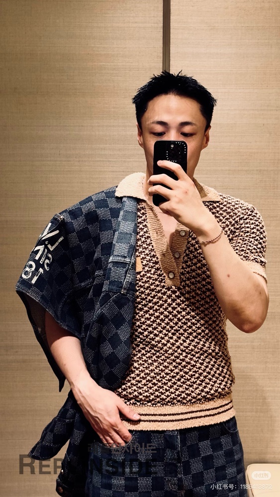 레플리카 명품 [LOUIS VUITTON] 루이비통 시그니처 쇼트 슬리브 니트 매쉬 폴로 티셔츠 남녀공용 - 사이즈 실사