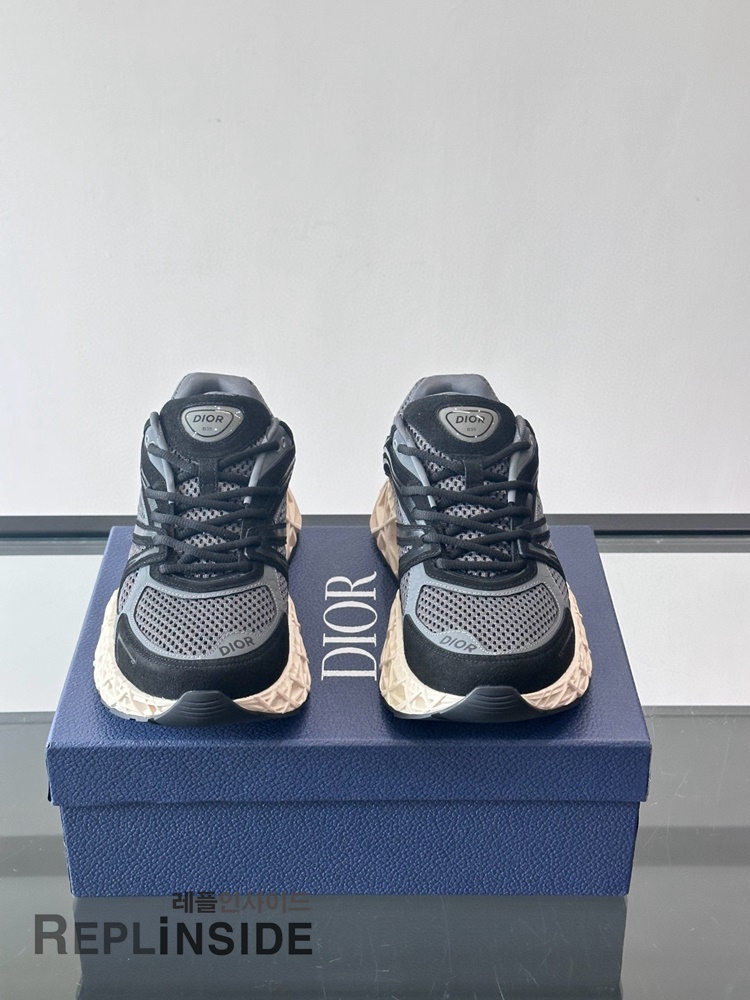 레플리카 명품 [DIOR] 디올 B35 NXXT 스니커즈 남성용 - 옆면 실사