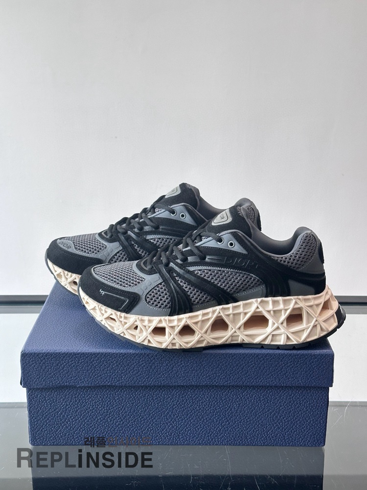 레플리카 명품 [DIOR] 디올 B35 NXXT 스니커즈 남성용 - 뒷면 실사