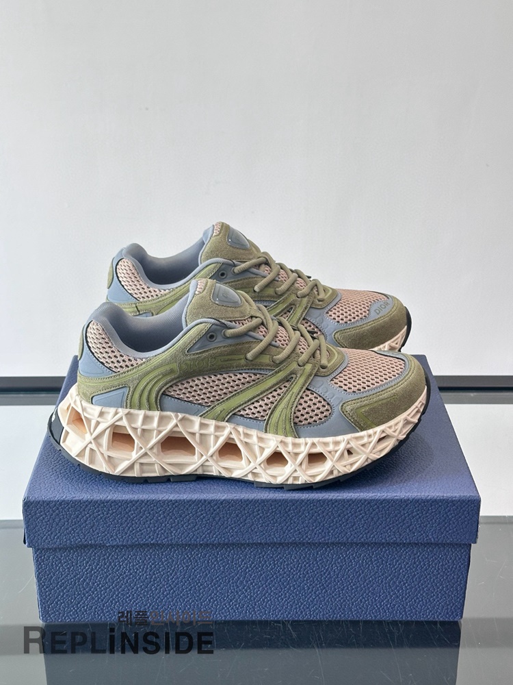 레플리카 명품 [DIOR] 디올 B35 NXXT 스니커즈 남성용 - 옆면 실사