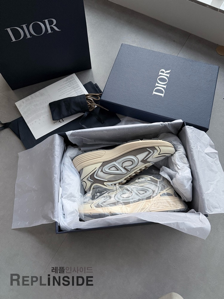 레플리카 명품 [DIOR] 디올 B30 오블리크 로우 스니커즈 남성용 - 앞면 실사