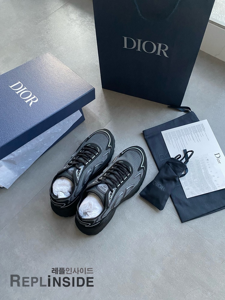 레플리카 명품 [DIOR] 디올 B30 오블리크 로우 스니커즈 남성용 - 앞면 실사