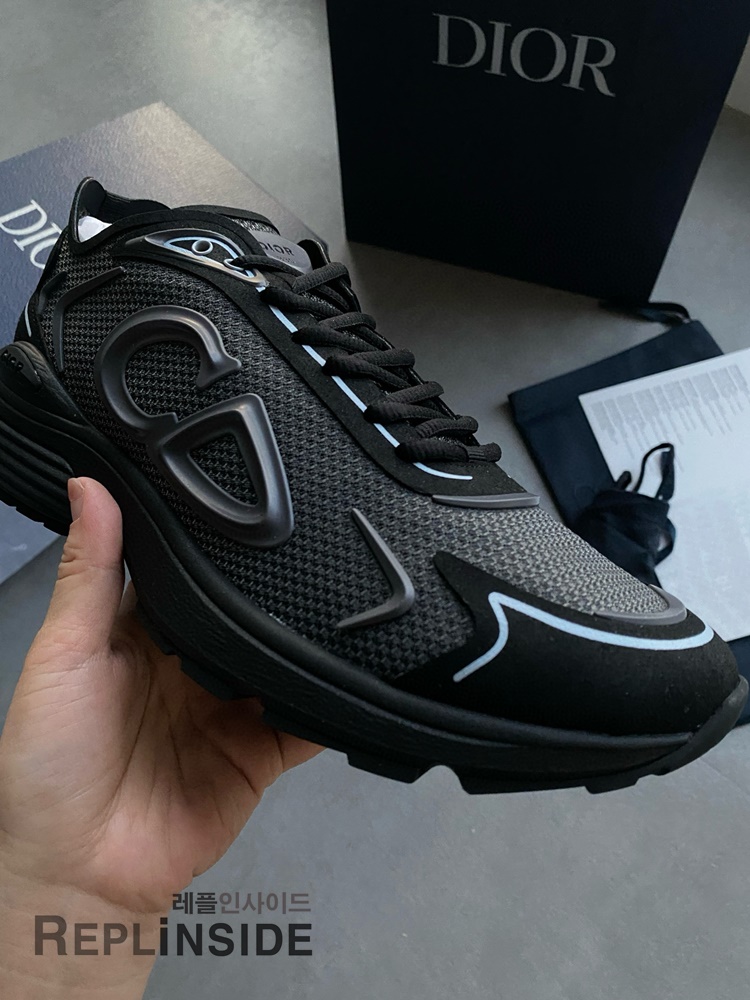 레플리카 명품 [DIOR] 디올 B30 오블리크 로우 스니커즈 남성용 - 밑창 실사