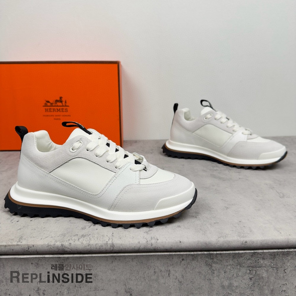 레플리카 명품 [HERMES] 에르메스 리더 스니커즈 남성용 - 앞면 실사
