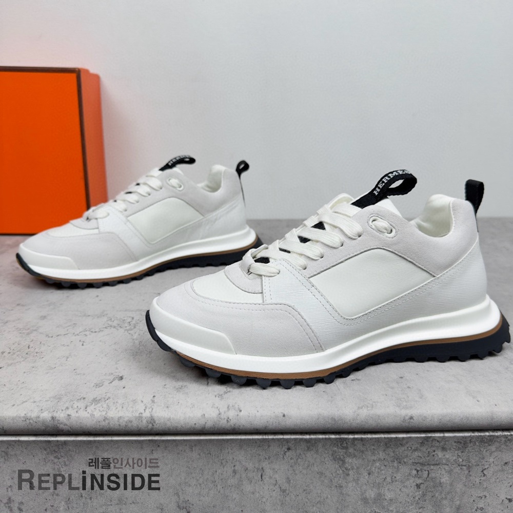 레플리카 명품 [HERMES] 에르메스 리더 스니커즈 남성용 - 뒷면 실사