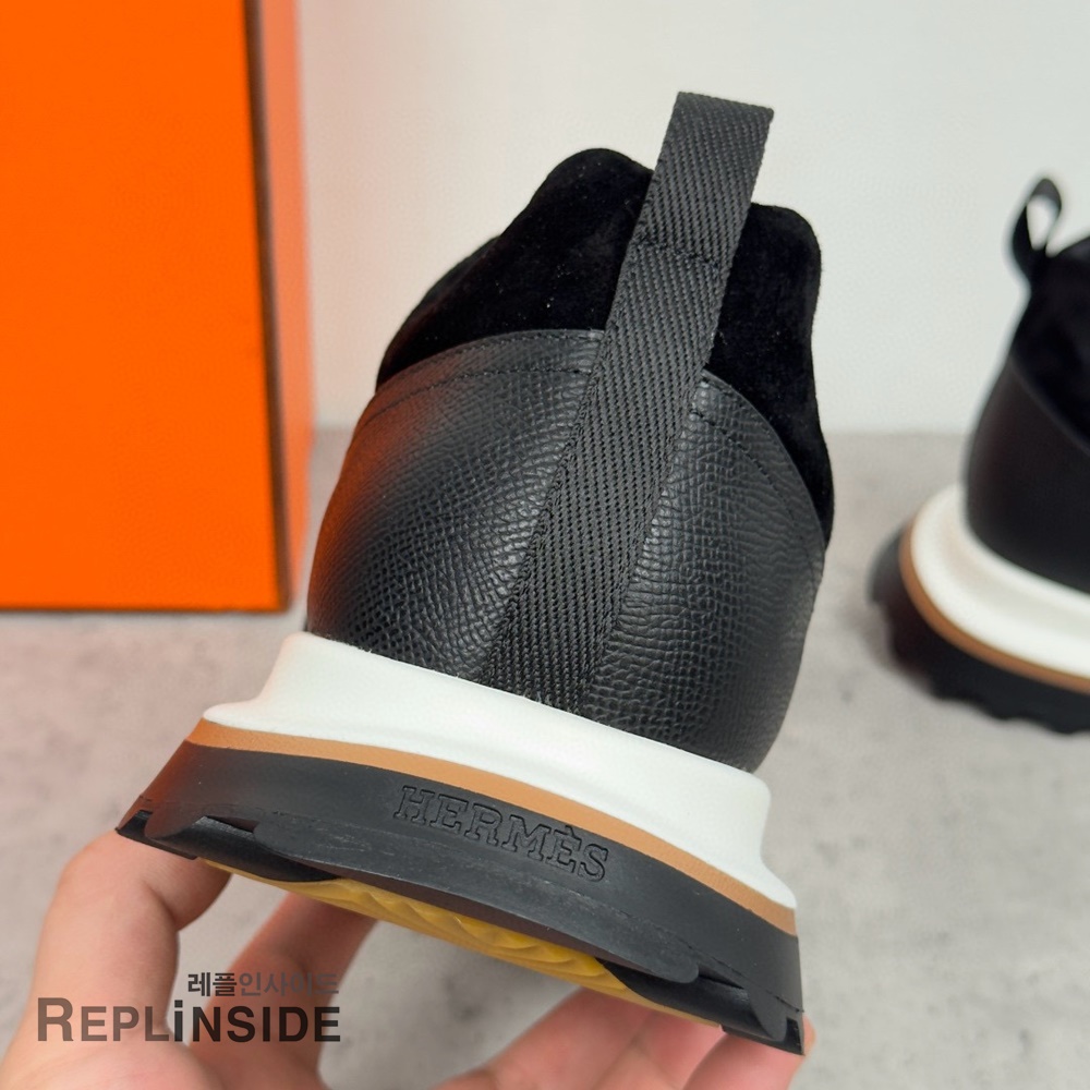 레플리카 명품 [HERMES] 에르메스 리더 스니커즈 남성용 - 택 실사