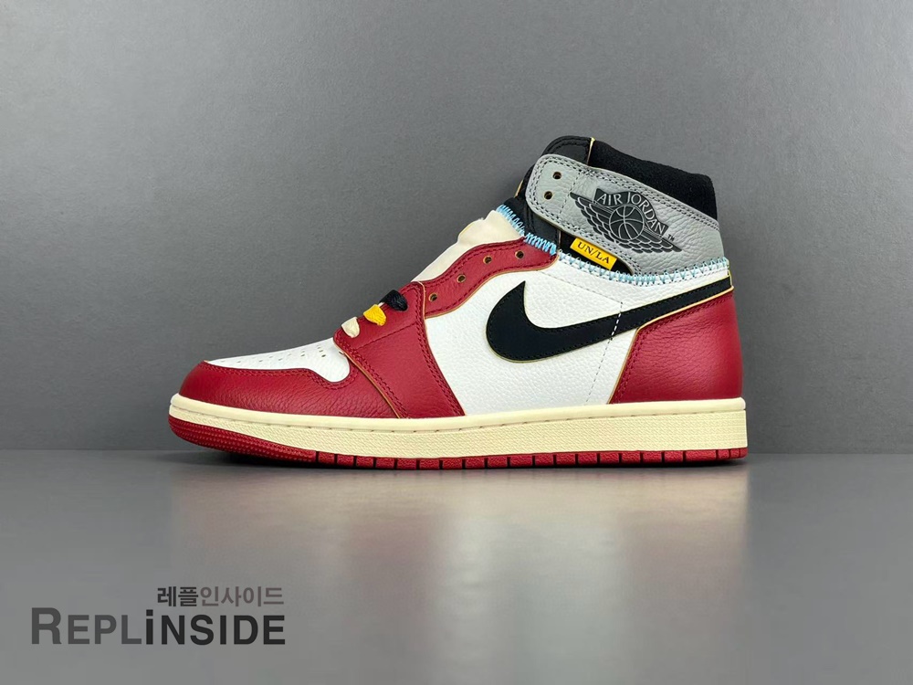 유니온 x 에어조던1 하이 OG 바시티 레드 쉐도우 그레이 HV8563-600, 레플리카스니커즈, 레플리카운동화, 레플리카조던, 에어조던1, 남성스니커즈, 실사, 착샷, 인기스니커즈, 리셀, 구매, 리뷰