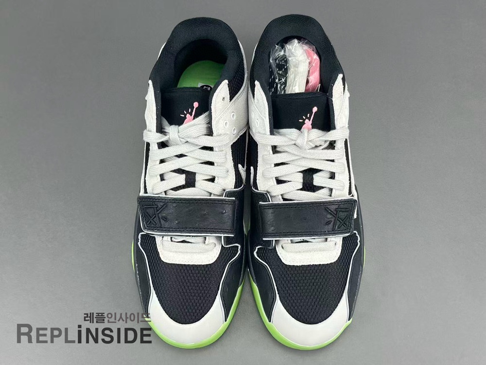 체이스 비 x 트래비스 스캇 협업 IH7971-001 밑창 디테일, 레플리카 검수컷, 운동화 추천 키워드 포함