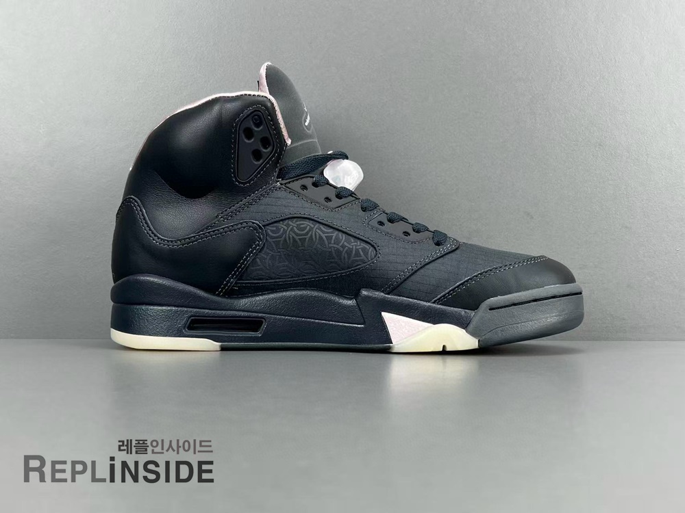 파리 생제르맹 x 에어조던5 HQ3004-001, 레플리카스니커즈, 레플리카신발, AJ5 느와르, 협업, 실사, 착샷, 한정판, 남성스니커즈, 인기, 리셀, 구매, 리뷰