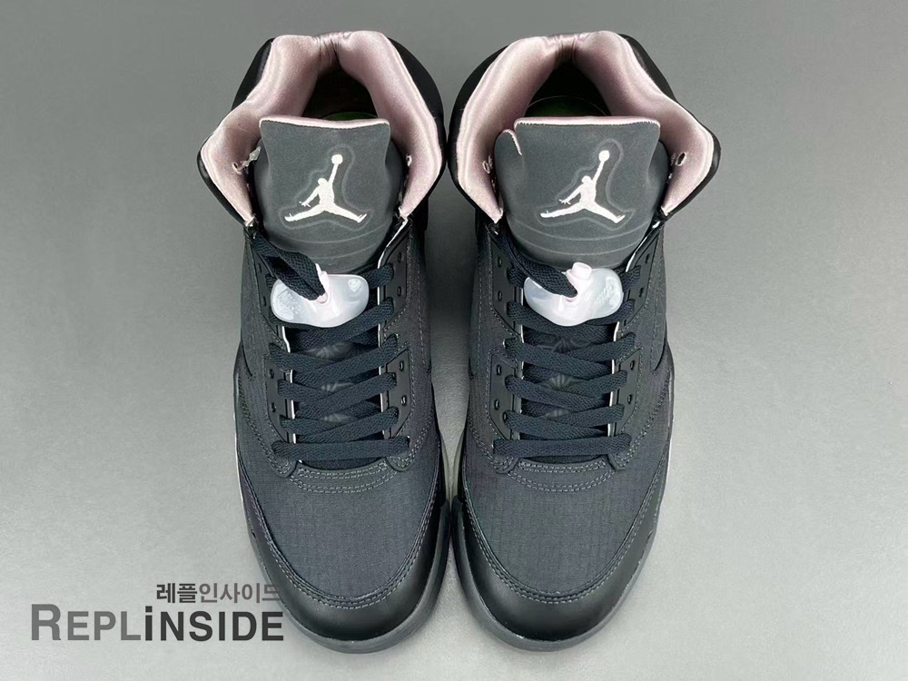파리 생제르맹 x AJ5 오프 느와르, 레플리카스니커즈, 레플리카신발, AJ5 협업, 실사, 착샷, 남성스니커즈, 인기, 리셀, 구매, 리뷰