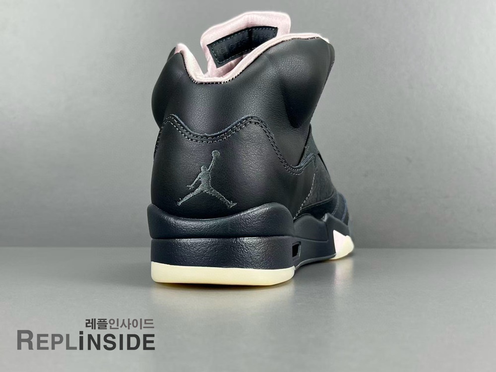 파리 생제르맹 x 에어조던5 오프 느와르, 레플리카스니커즈, 레플리카신발, AJ5 협업, 실사, 착샷, 한정판, 남성스니커즈, 인기, 리셀, 구매, 리뷰