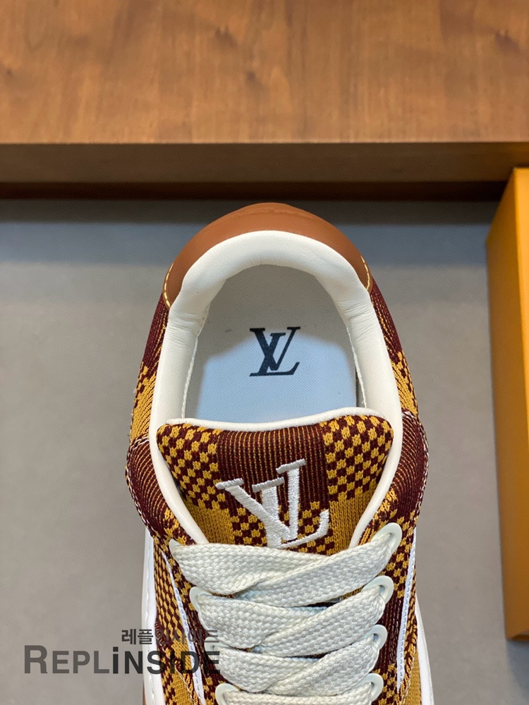 레플리카 명품 [LOUIS VUITTON] 루이비통 틸티드 스니커즈 남성용 - 박스 실사