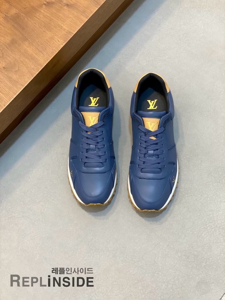 레플리카 명품 [LOUIS VUITTON] 루이비통 런어웨이 스니커즈 남성용 - 앞면 실사
