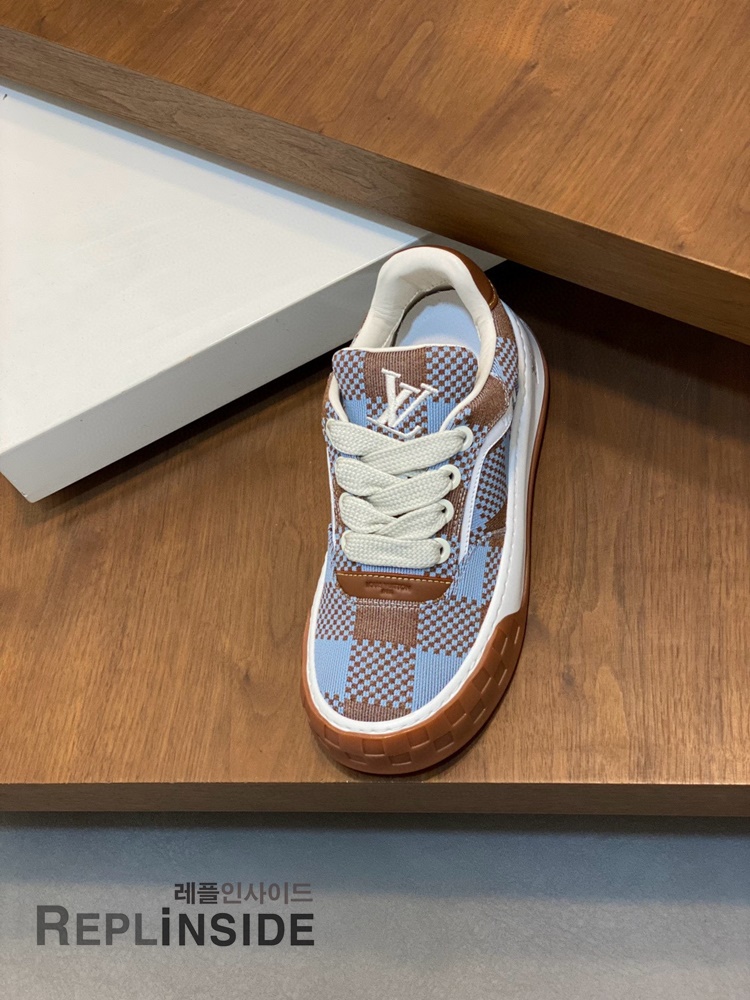 레플리카 명품 [LOUIS VUITTON] 루이비통 틸티드 스니커즈 남성용 - 밑창 실사