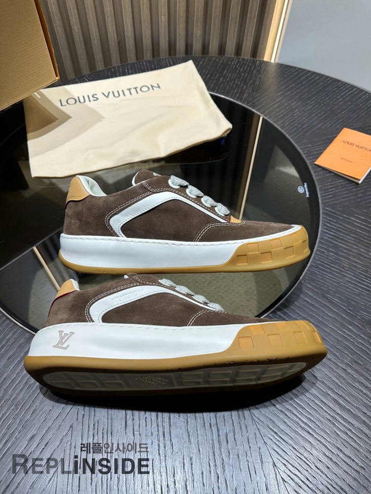 레플리카 명품 [LOUIS VUITTON] 루이비통 틸티드 스니커즈 남성용 - 택 실사