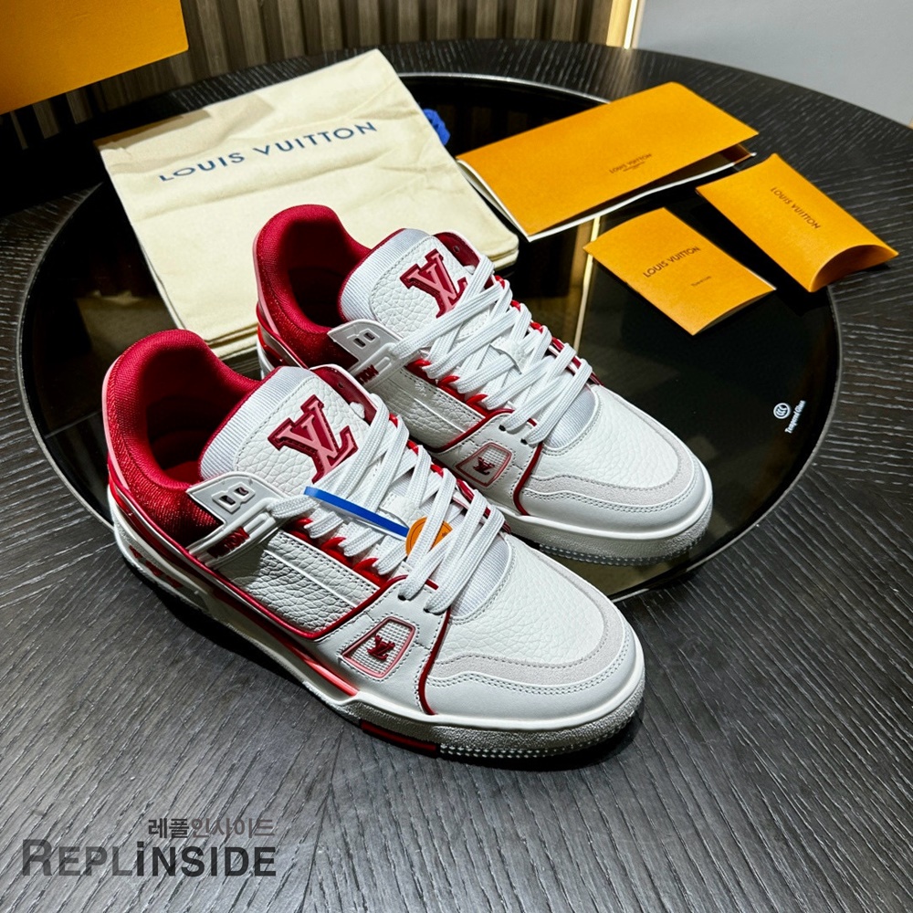 레플리카 명품 [LOUIS VUITTON] 루이비통 LV 트레이너 스니커즈 남성용 - 뒷면 실사