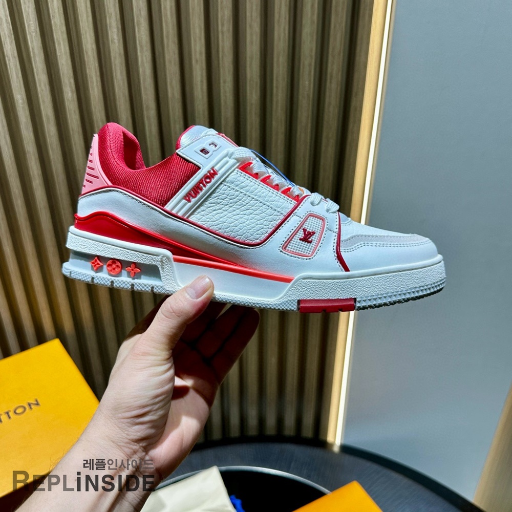 레플리카 명품 [LOUIS VUITTON] 루이비통 LV 트레이너 스니커즈 남성용 - 로고 실사
