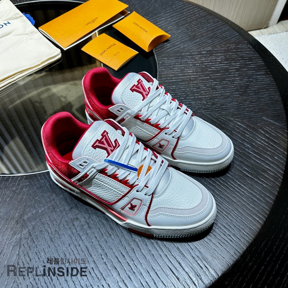 레플리카 명품 [LOUIS VUITTON] 루이비통 LV 트레이너 스니커즈 남성용 - 전체 실사