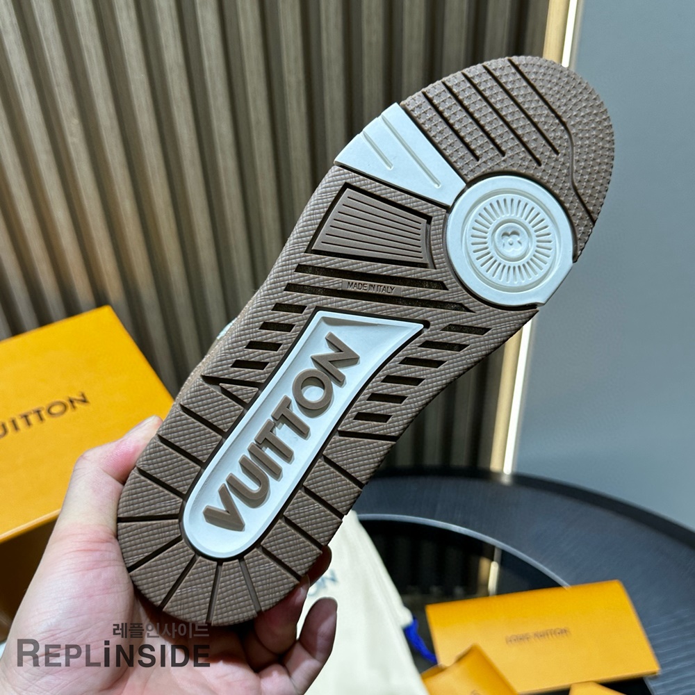 레플리카 명품 [LOUIS VUITTON] 루이비통 LV 트레이너 스니커즈 남성용 - 박스 실사