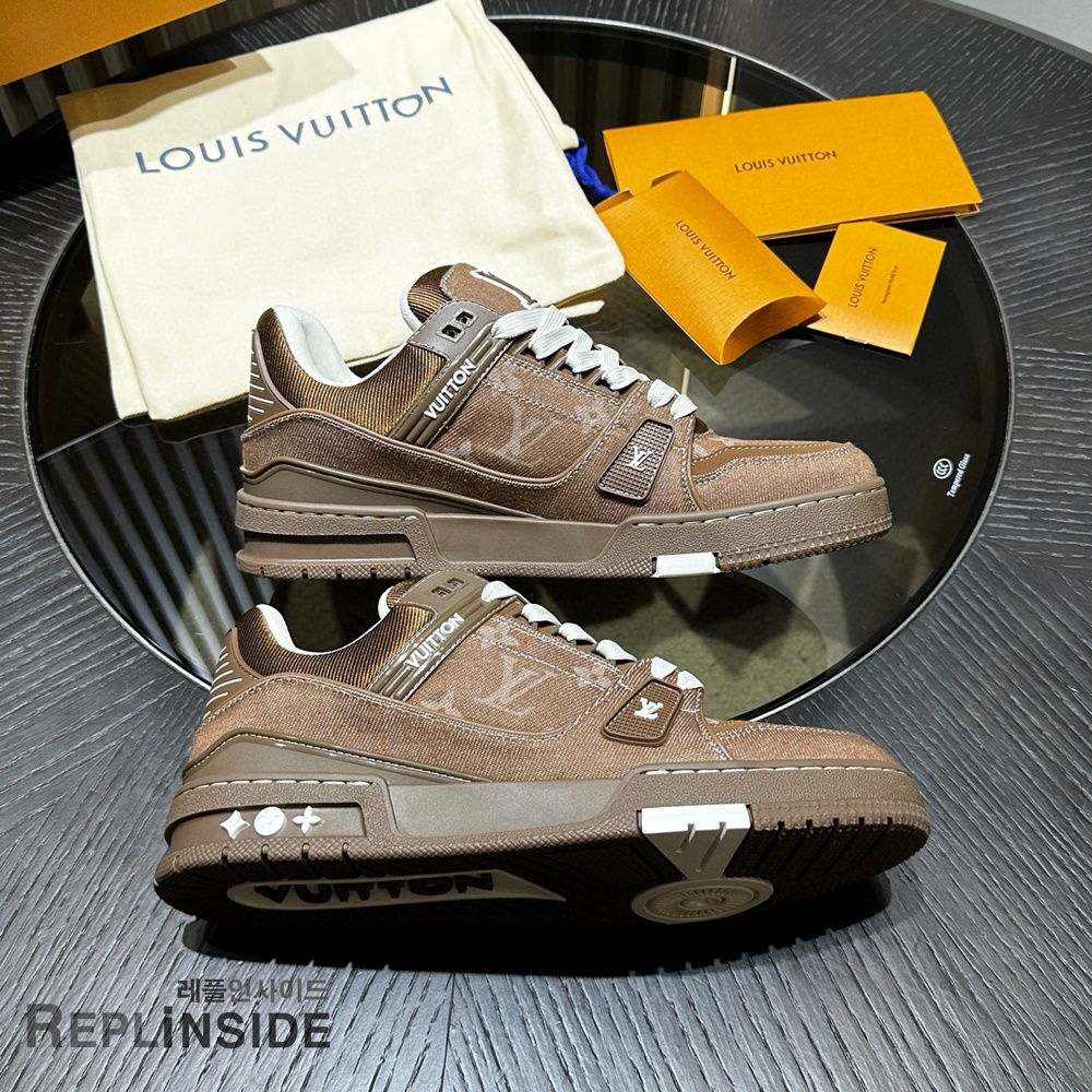 레플리카 명품 [LOUIS VUITTON] 루이비통 LV 트레이너 스니커즈 남성용 - 택 실사