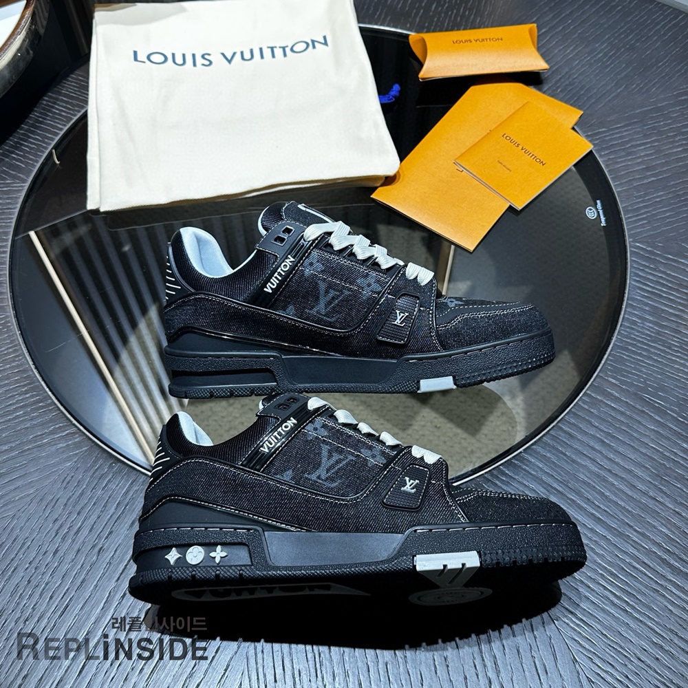 레플리카 명품 [LOUIS VUITTON] 루이비통 LV 트레이너 스니커즈 남성용 - 택 실사