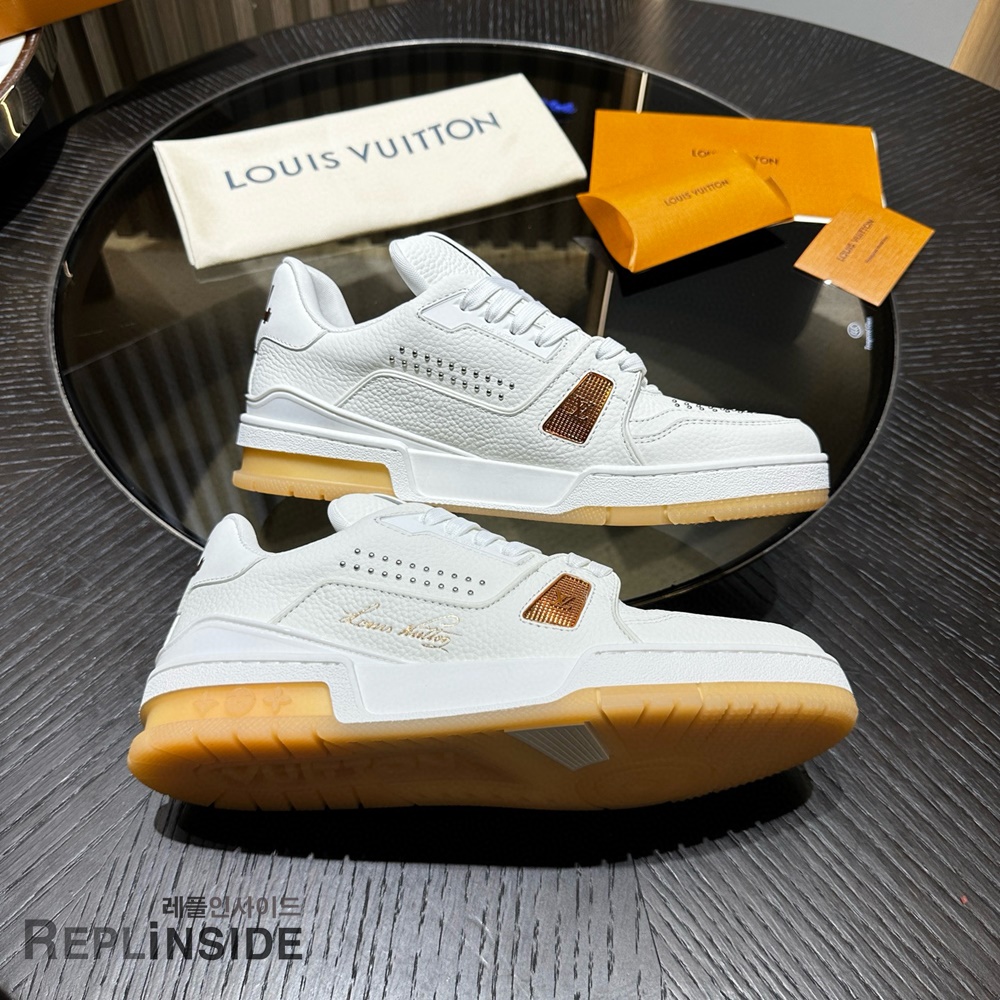 레플리카 명품 [LOUIS VUITTON] 루이비통 LV 트레이너 스니커즈 남성용 - 택 실사