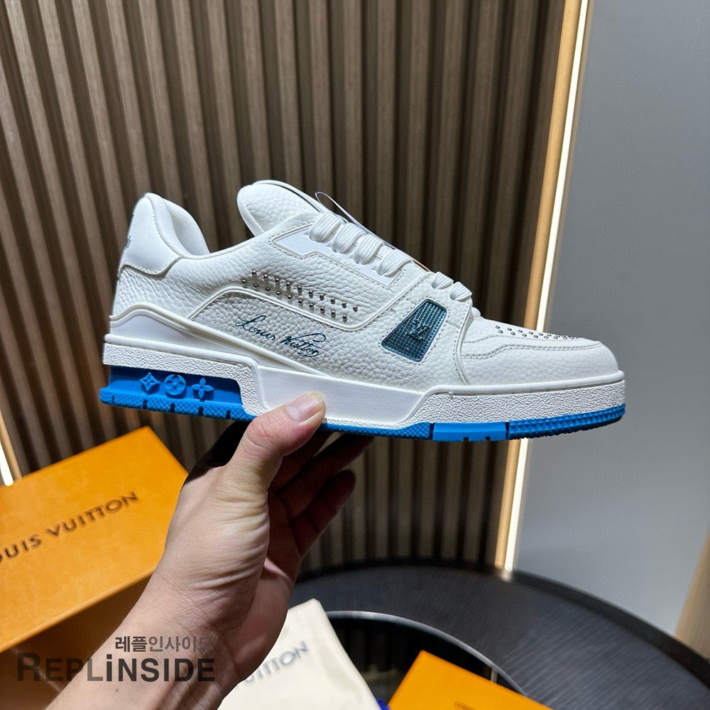 레플리카 명품 LOUIS VUITTON 루이비통 LV 트레이너 스니커즈 남성용 - 로고 실사