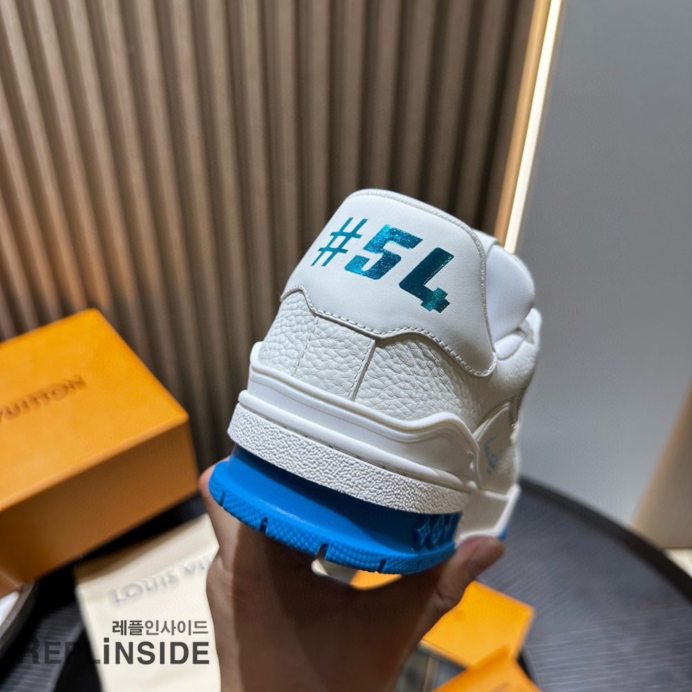 레플리카 명품 LOUIS VUITTON 루이비통 LV 트레이너 스니커즈 남성용 - 밑창 실사