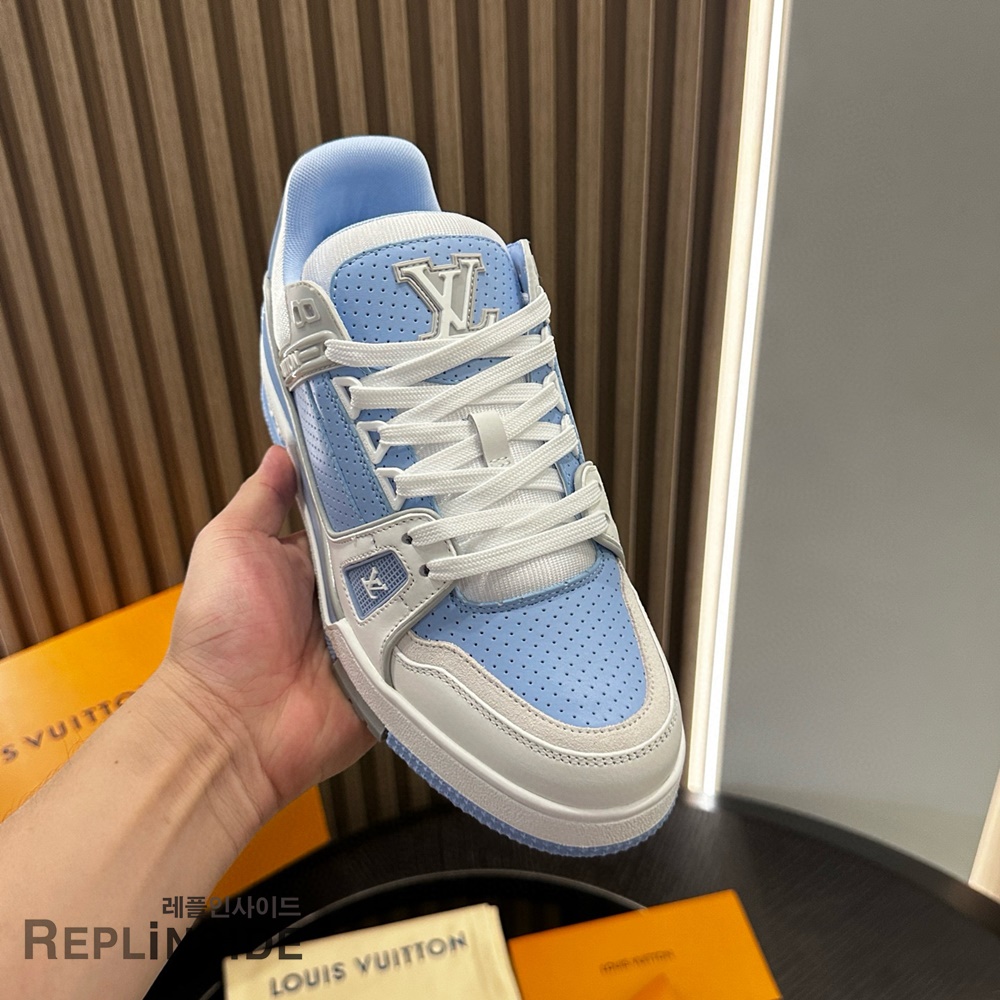 레플리카 명품 [LOUIS VUITTON] 루이비통 LV 트레이너 스니커즈 남성용 - 인솔 실사