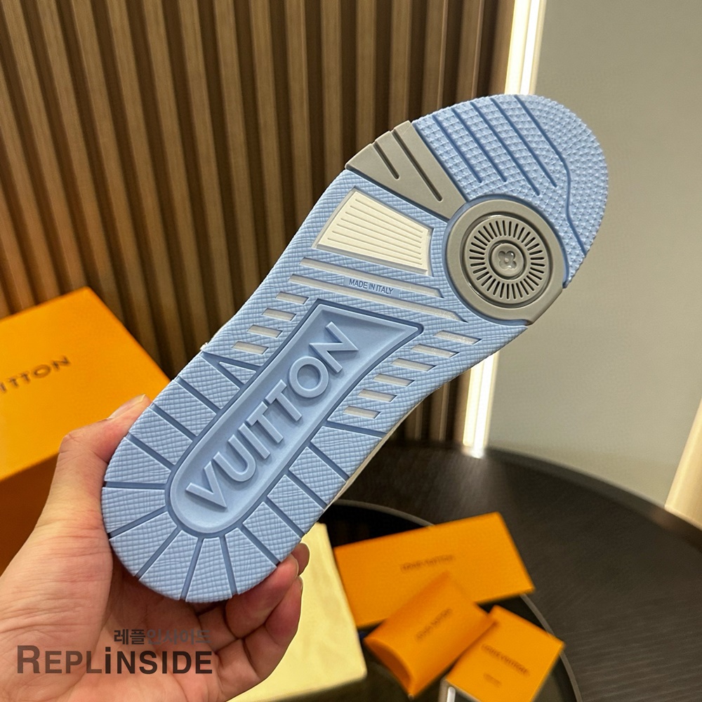 레플리카 명품 [LOUIS VUITTON] 루이비통 LV 트레이너 스니커즈 남성용 - 박스 실사