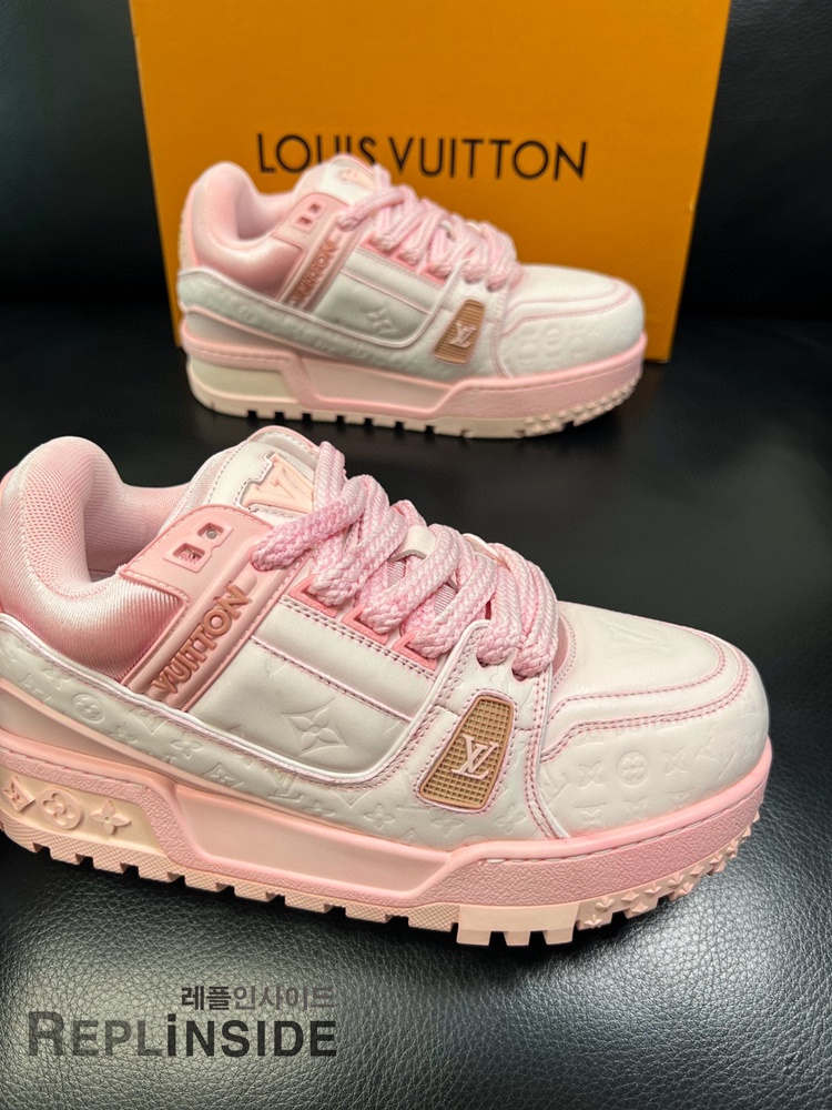 레플리카 명품 [LOUIS VUITTON] 루이비통 LV 트레이너 맥시 스니커즈 남녀공용 - 밑창 실사