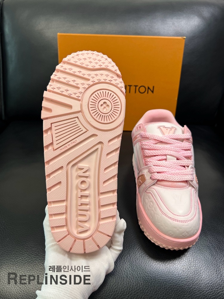 레플리카 명품 [LOUIS VUITTON] 루이비통 LV 트레이너 맥시 스니커즈 남녀공용 - 전체 실사